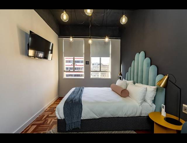 1 BEDROOM PROPERTY TO RENT IN FORESHORE